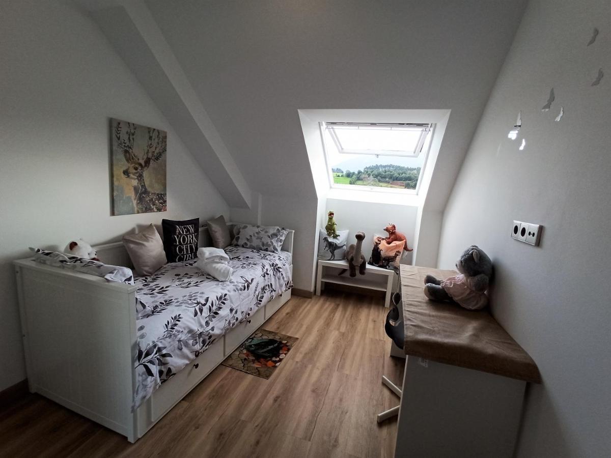 Duplex Con Vistas Al Picu Pienzu, Colunga Lägenhet Exteriör bild
